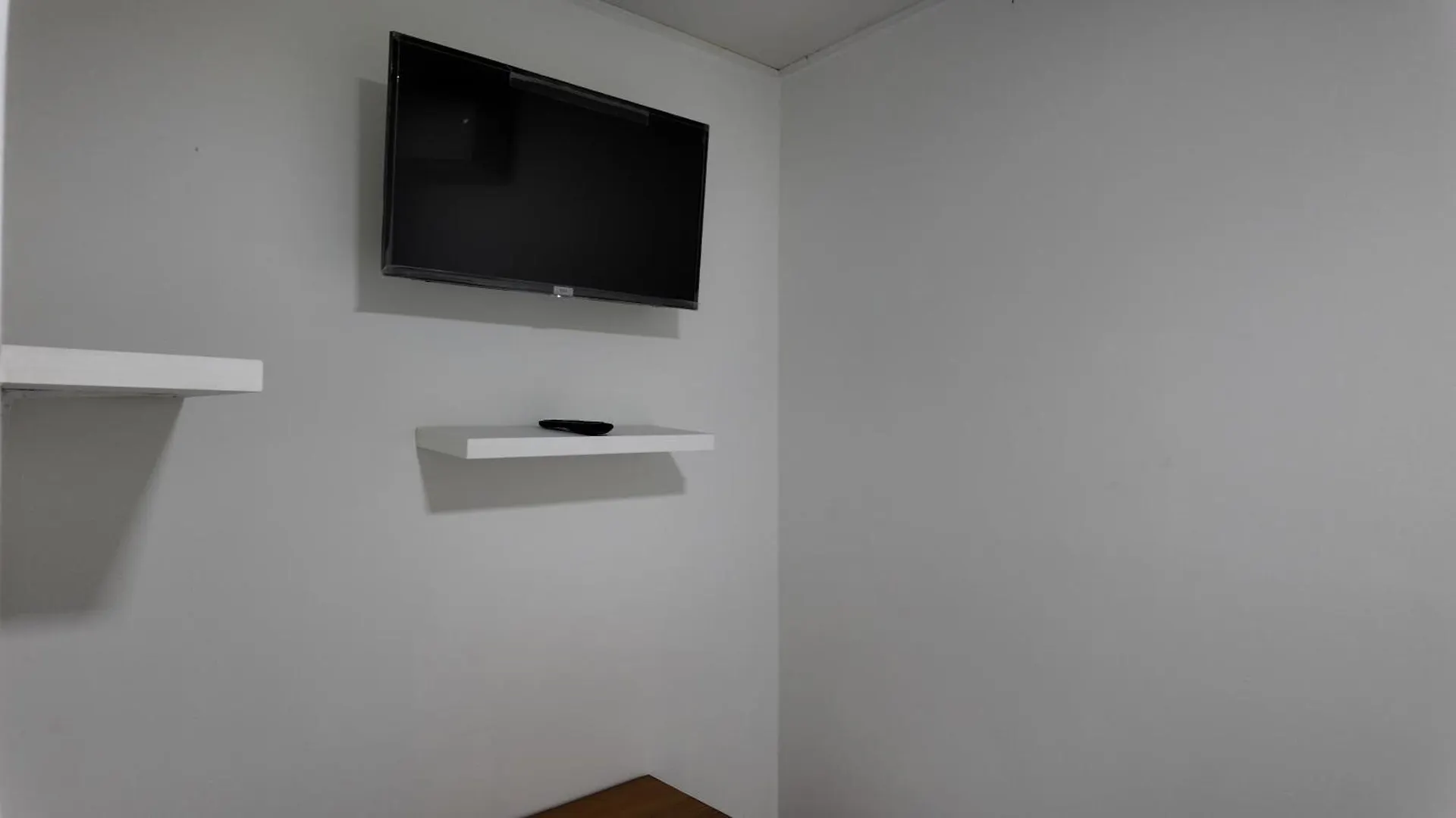 אורנג'סטאד Aruba Apartments